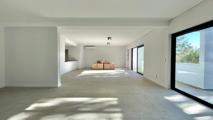 3 Bedroom Property for Sale in Stuarts Hill Western Cape